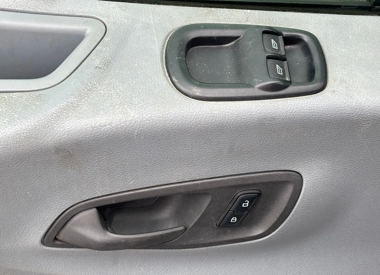 2016 Ford Transit Base - Photo 11