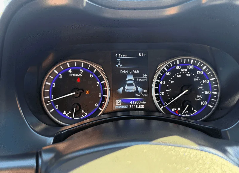 2018 INFINITI Q60 Coupe LUXE - Photo 13