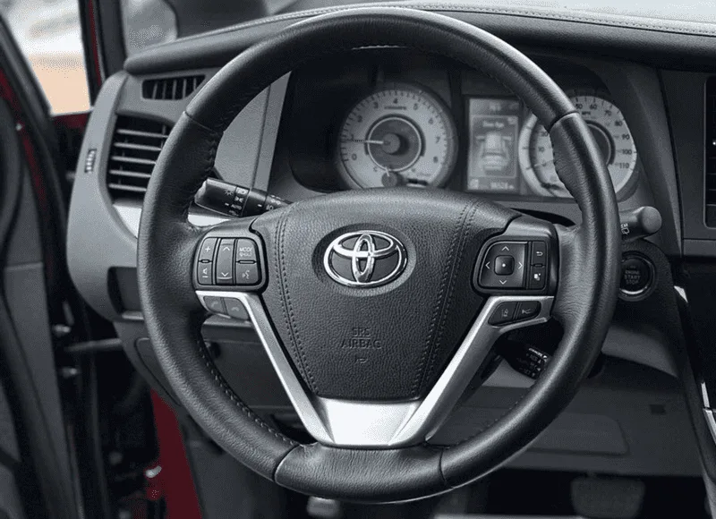 2020 Toyota Sienna SE Premium - Photo 13