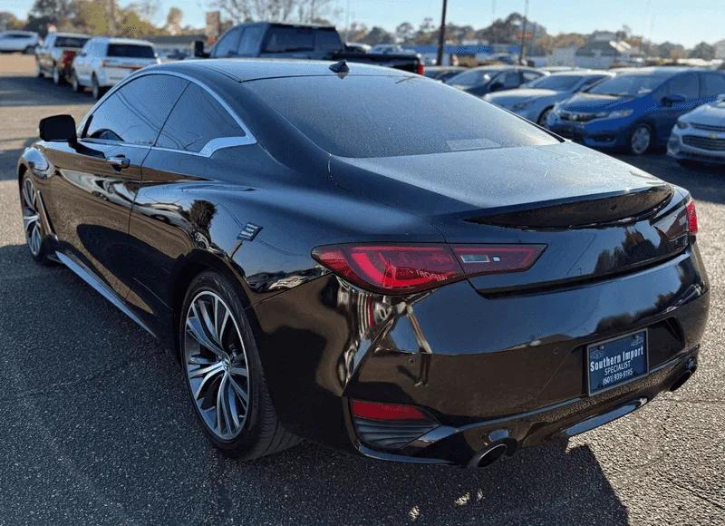 2018 INFINITI Q60 Coupe LUXE - Photo 7