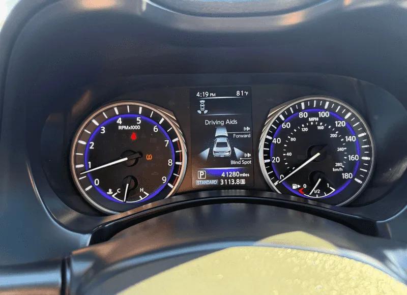 2018 INFINITI Q60 Coupe LUXE - Photo 13