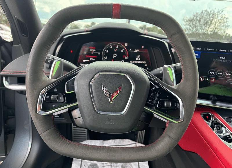 2023 Chevrolet Corvette 2LT - Photo 8